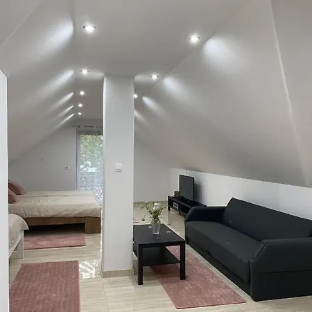 Apartma Azurre * بوستوينا