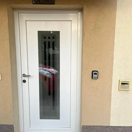 Apartma Azurre