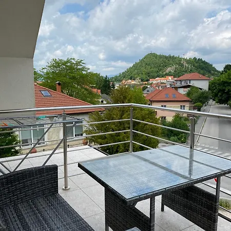 Apartma Azurre