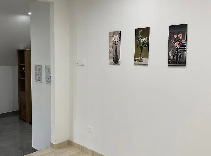 Apartma Azurre Appartamento Postumia